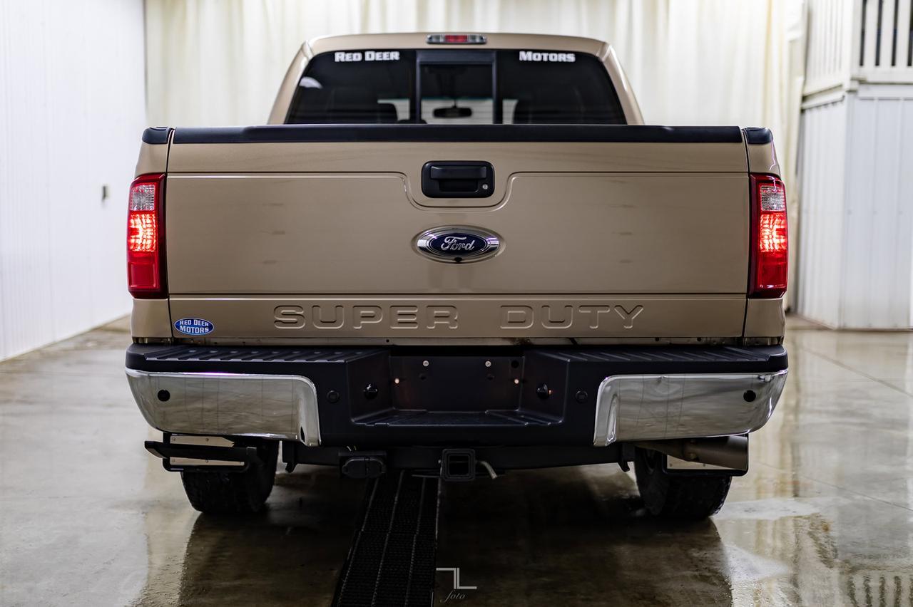 2014 Ford F-250 4x4 Crew Cab Lariat Diesel Leather Nav Red Deer AB