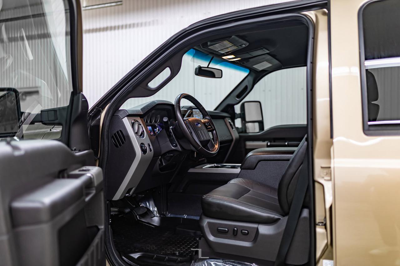 2014 Ford F-250 4x4 Crew Cab Lariat Diesel Leather Nav Red Deer AB