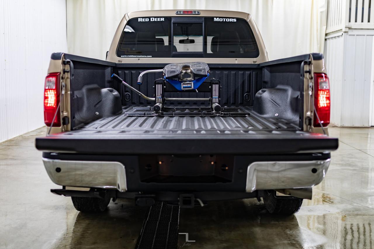 2014 Ford F-250 4x4 Crew Cab Lariat Diesel Leather Nav Red Deer AB