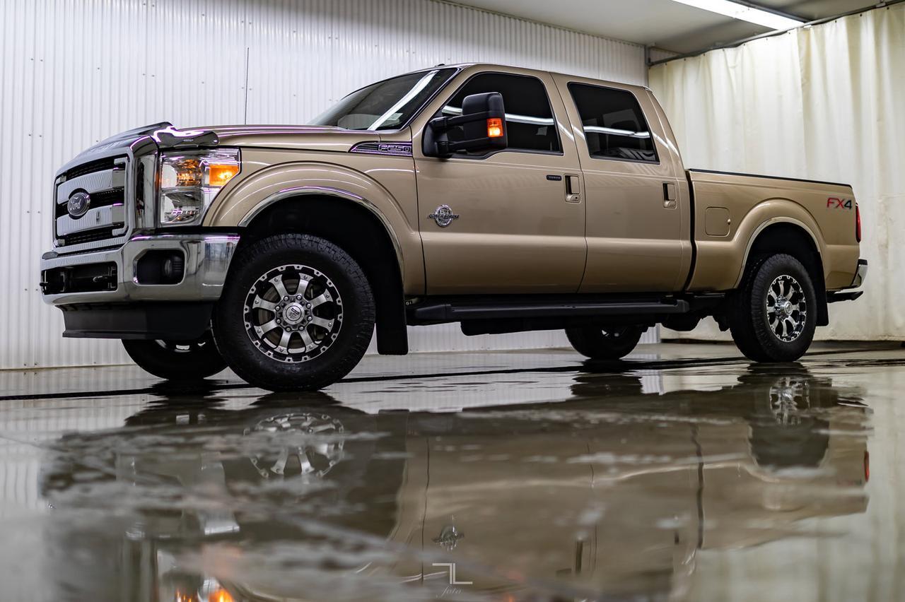 2014 Ford F-250 4x4 Crew Cab Lariat Diesel Leather Nav Red Deer AB