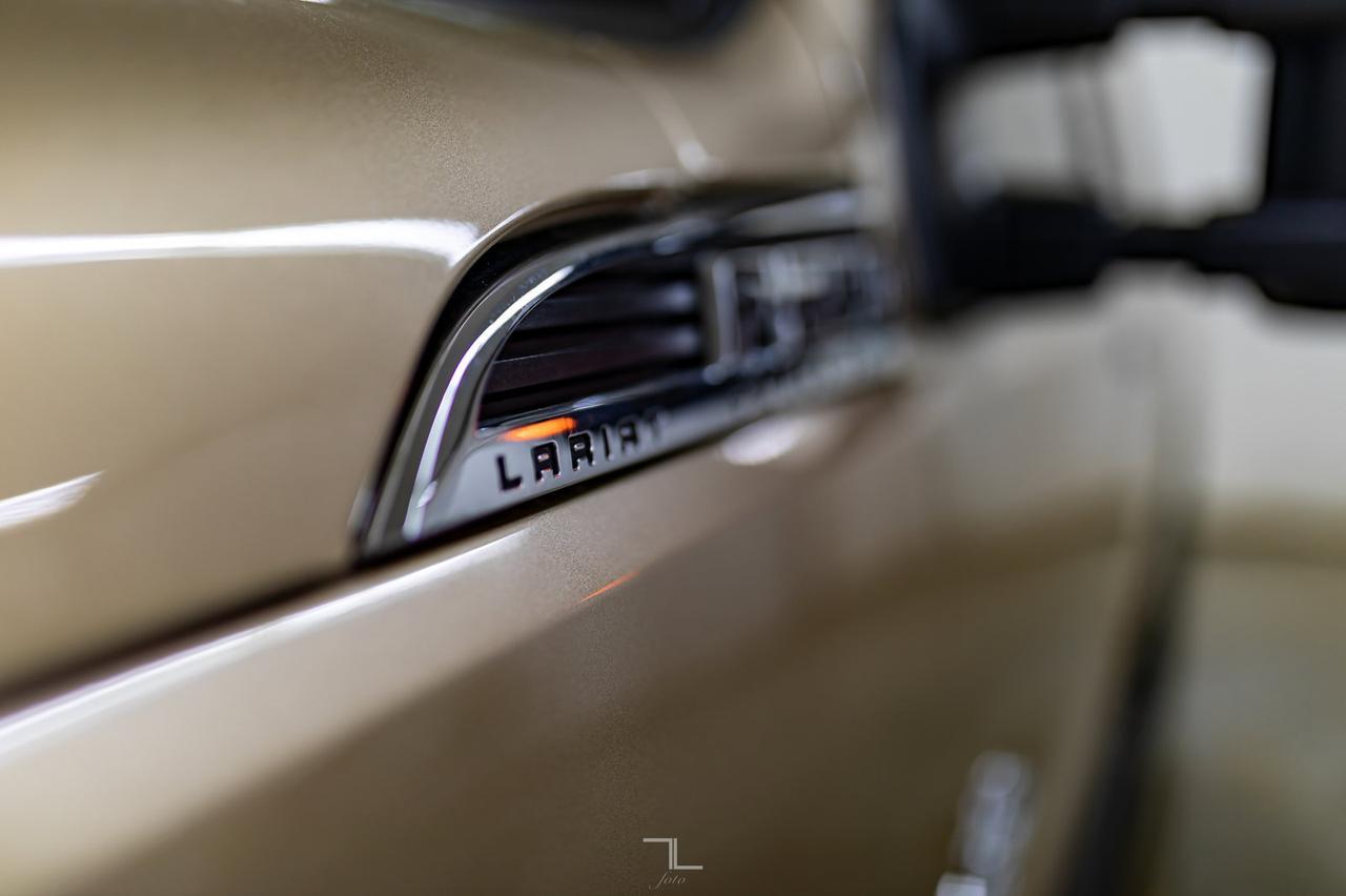 2014 Ford F-250 4x4 Crew Cab Lariat Diesel Leather Nav Red Deer AB