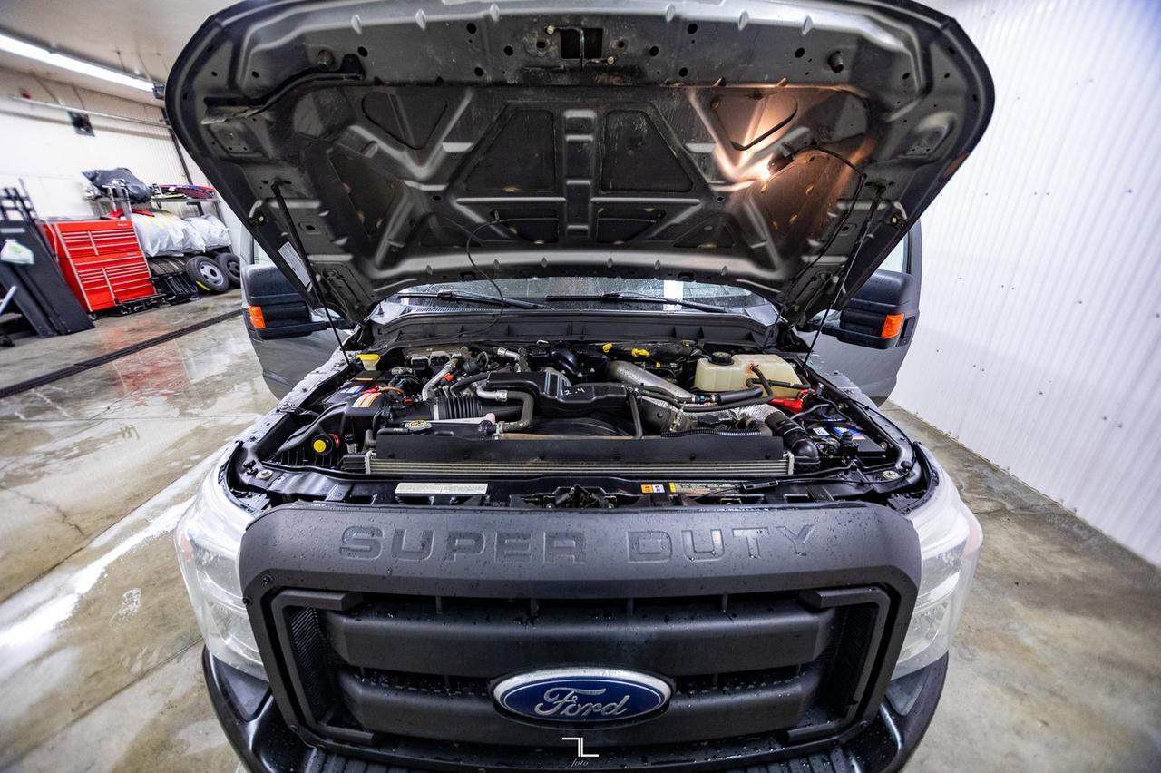 2014 Ford F-250 4x4 Crew Cab XL Longbox Diesel Red Deer AB