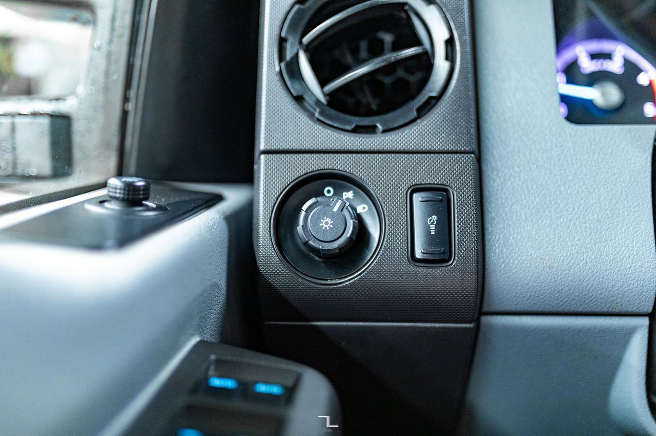 2014 Ford F-250 4x4 Crew Cab XL Longbox Diesel Red Deer AB