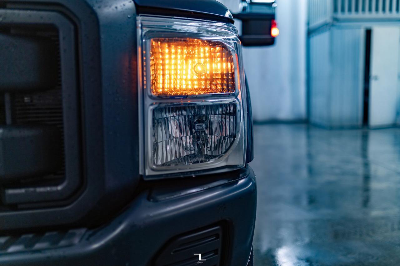 2014 Ford F-250 4x4 Crew Cab XL Longbox Diesel Red Deer AB