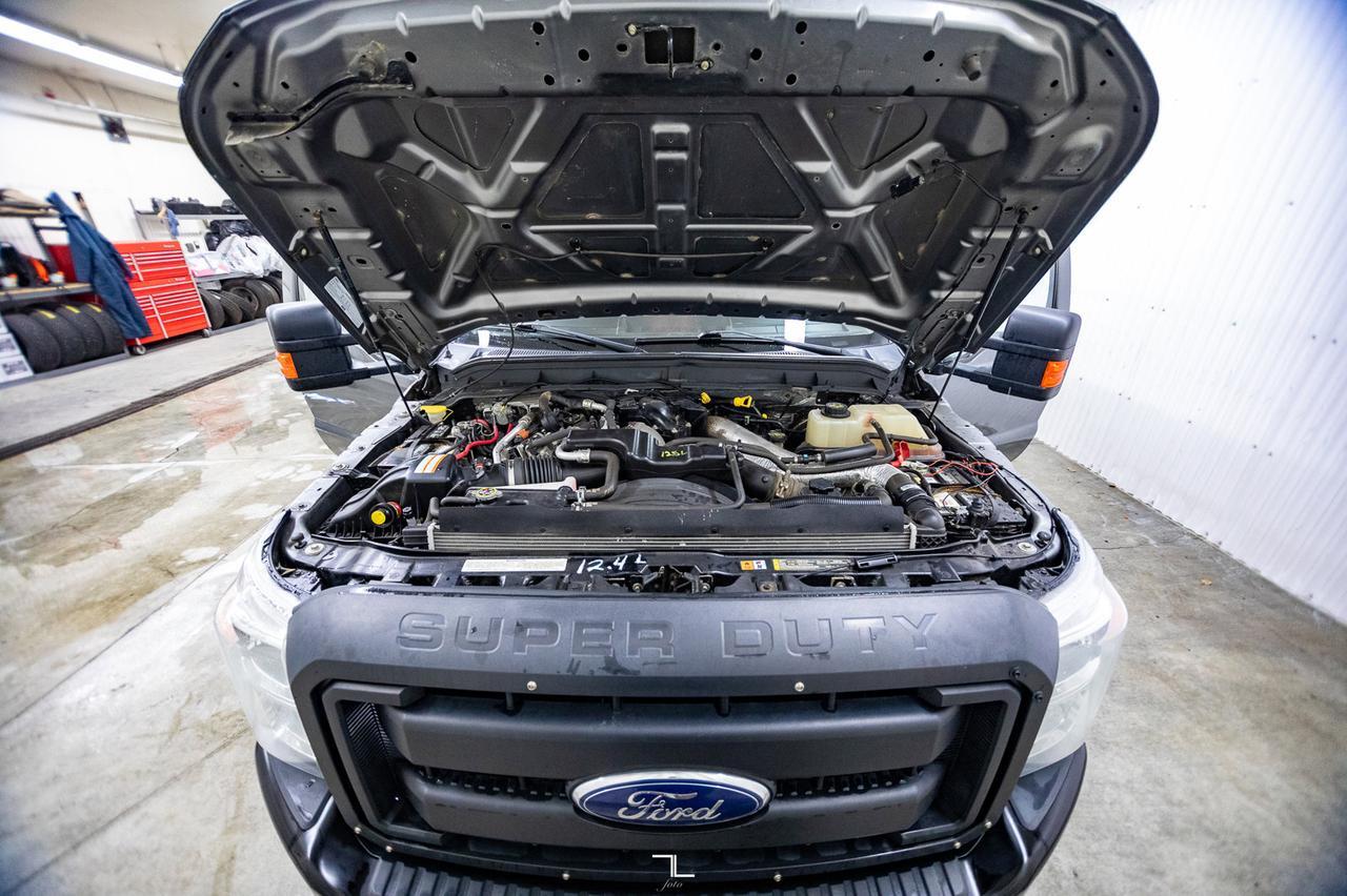 2014 Ford F-250 4x4 Crew Cab XL Longbox Diesel Red Deer AB