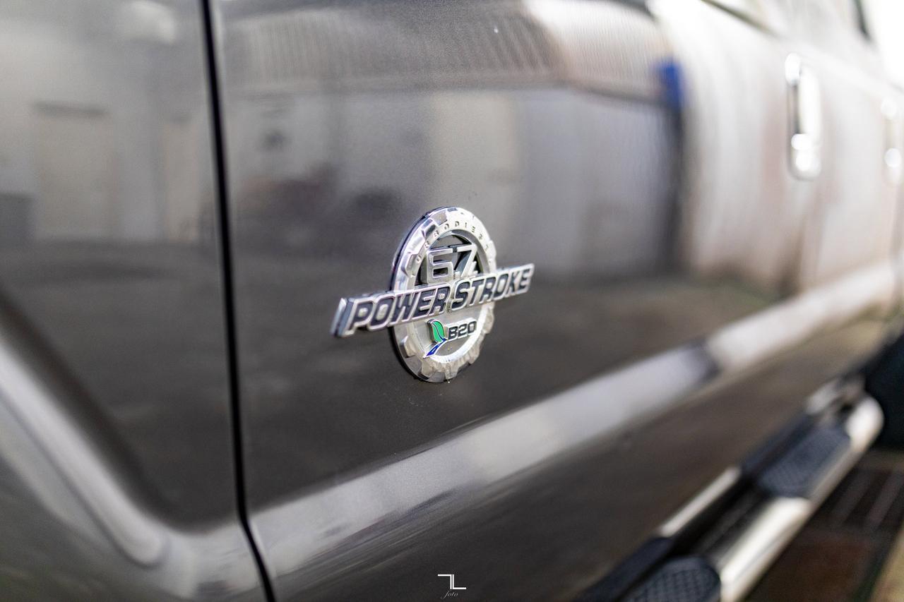 2014 Ford F-250 4x4 Crew Cab XL Longbox Diesel Red Deer AB