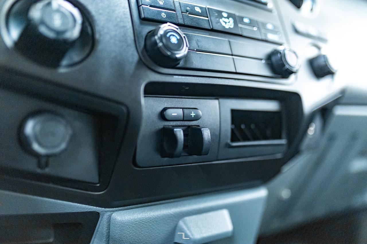 2014 Ford F-250 4x4 Crew Cab XL Longbox Diesel Winch Red Deer AB