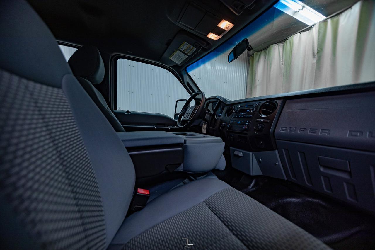 2014 Ford F-250 4x4 Crew Cab XL Longbox Diesel Winch Red Deer AB