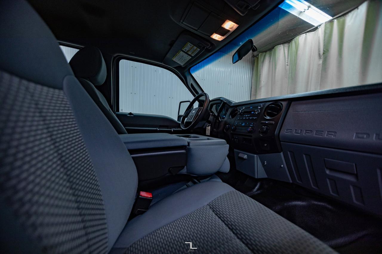 2014 Ford F-250 4x4 Crew Cab XL Longbox Diesel Winch Red Deer AB