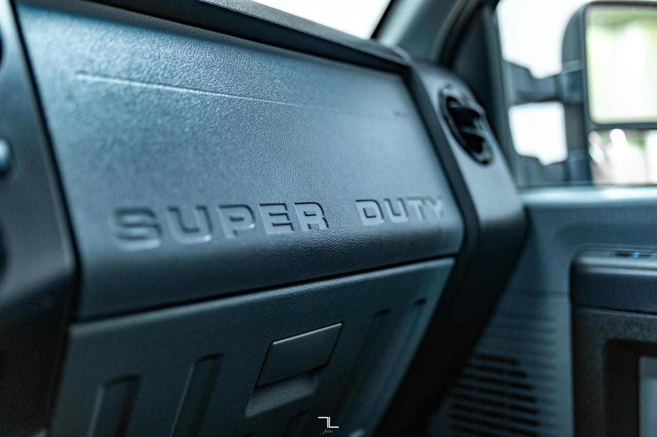 2014 Ford F-250 4x4 Crew Cab XL Longbox Diesel Winch Red Deer AB