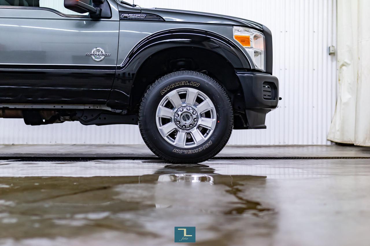 2014 Ford F-250 4x4 Crew Cab XLT Longbox Diesel Red Deer AB