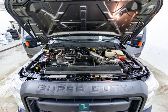 2014 Ford F-250 4x4 Crew Cab XLT Longbox Diesel Red Deer AB