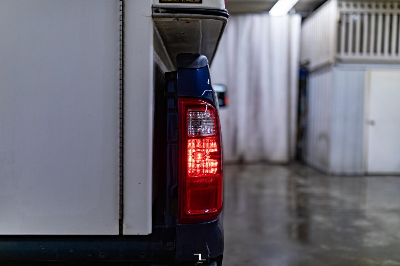 2014 Ford F-250 4x4 Super Cab XL Diesel Winch Topper Red Deer AB