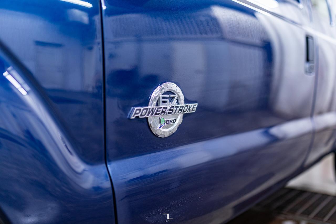 2014 Ford F-250 4x4 Super Cab XL Diesel Winch Topper Red Deer AB