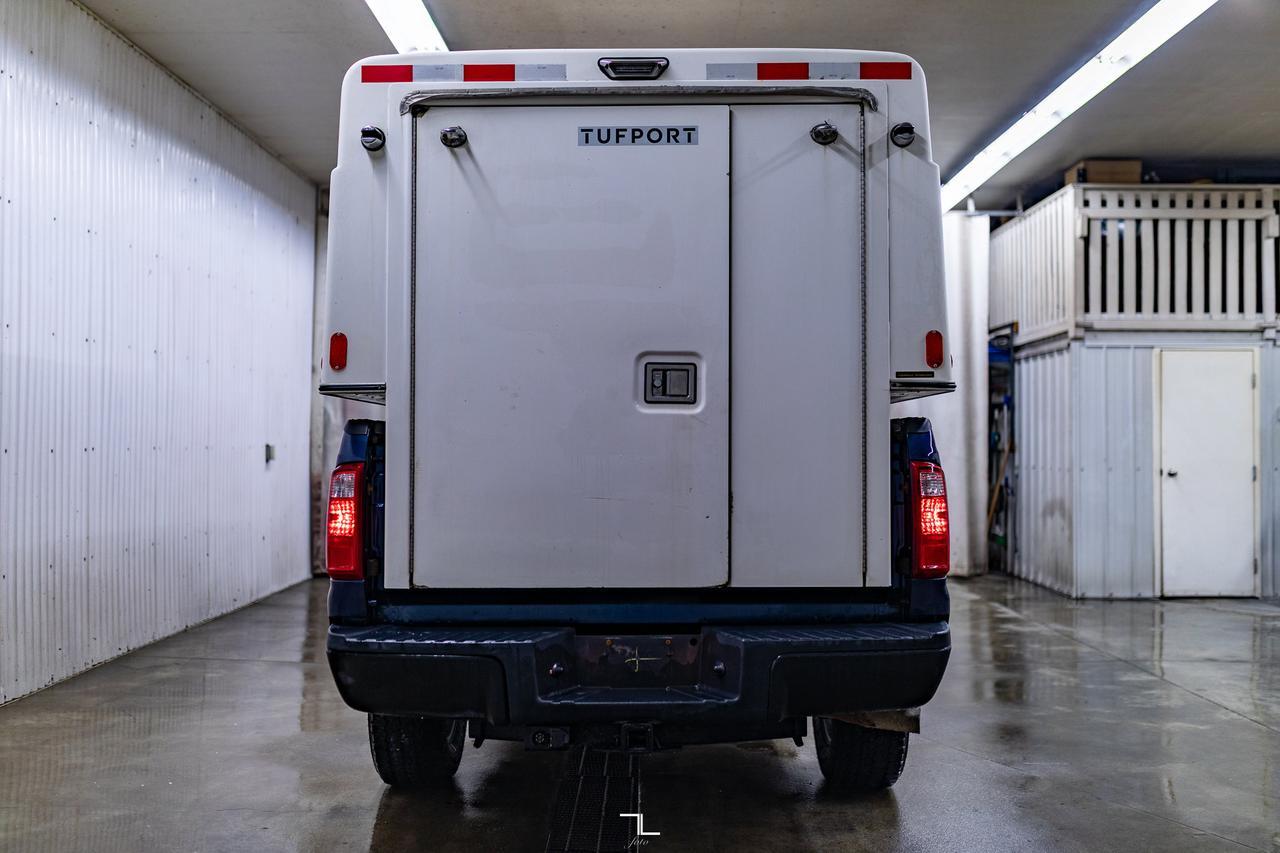 2014 Ford F-250 4x4 Super Cab XL Diesel Winch Topper Red Deer AB