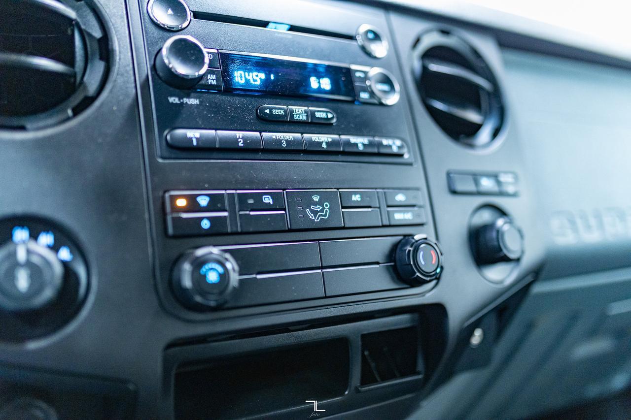 2014 Ford F-250 4x4 Super Cab XL Diesel Winch Topper Red Deer AB