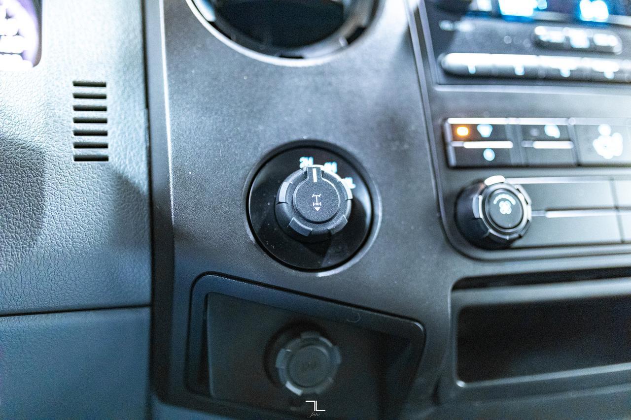 2014 Ford F-250 4x4 Super Cab XL Diesel Winch Topper Red Deer AB