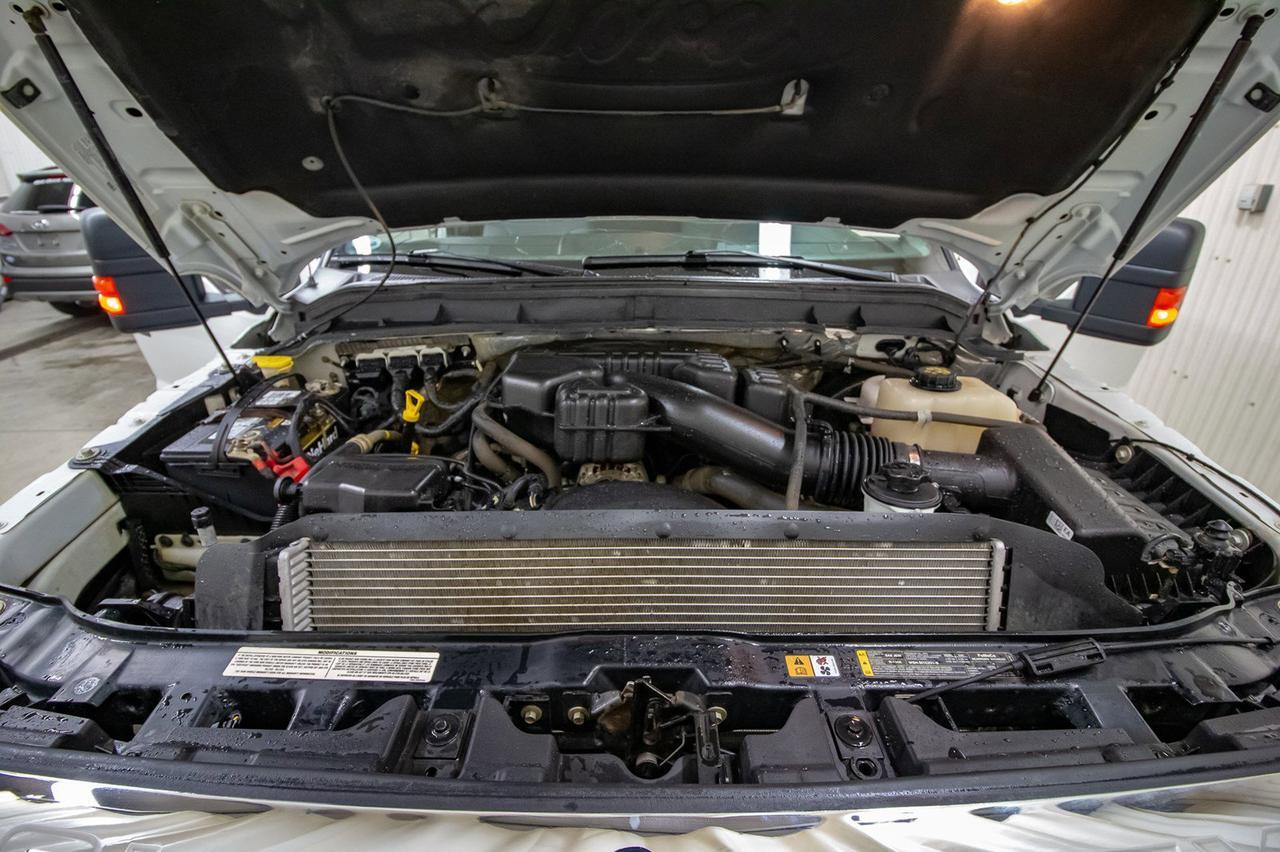 2014 Ford F-250 4x4 Super Cab XLT FX4 BCam Red Deer AB