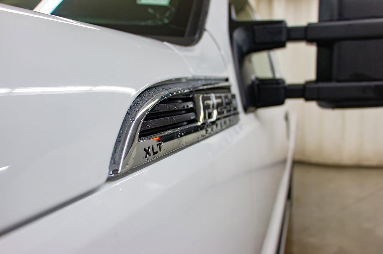 2014 Ford F-250 4x4 Super Cab XLT FX4 BCam Red Deer AB