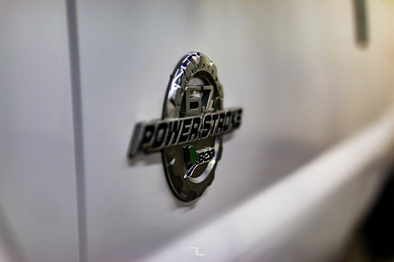 2014 Ford F-250 4x4 Super Cab XLT Longbox Diesel Red Deer AB