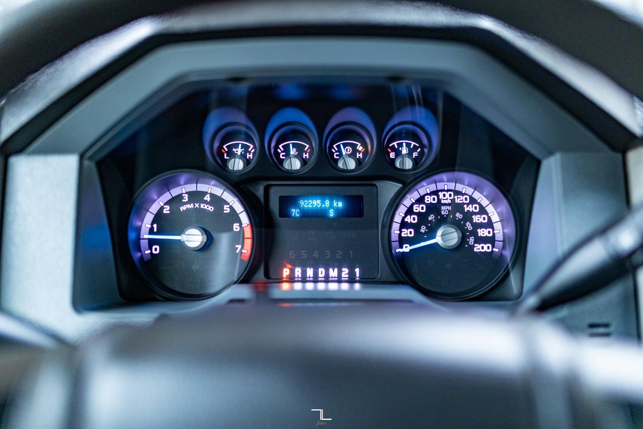 2014 Ford F-250 4x4 Super Cab XLT Longbox PSeat Topper Red Deer AB