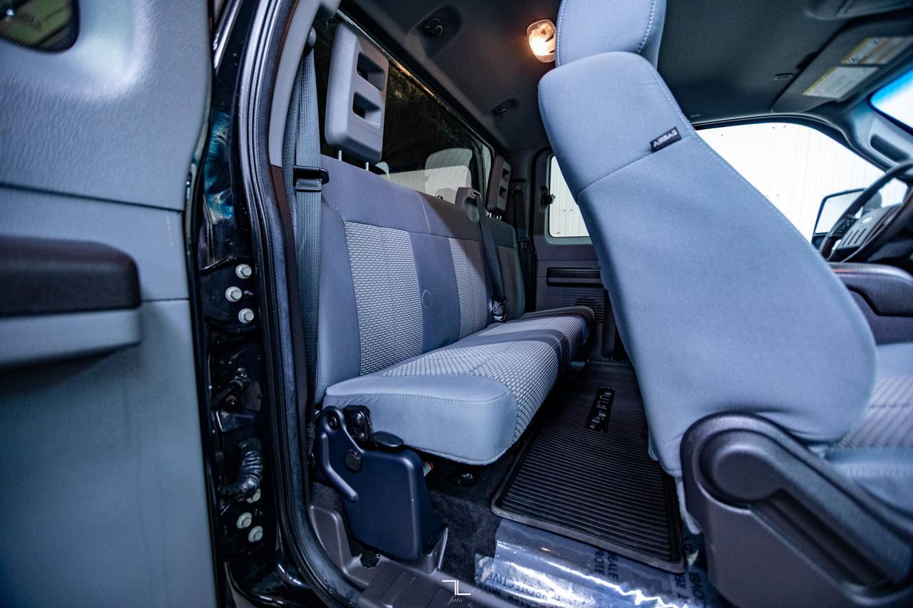 2014 Ford F-250 4x4 Super Cab XLT Longbox PSeat Topper Red Deer AB