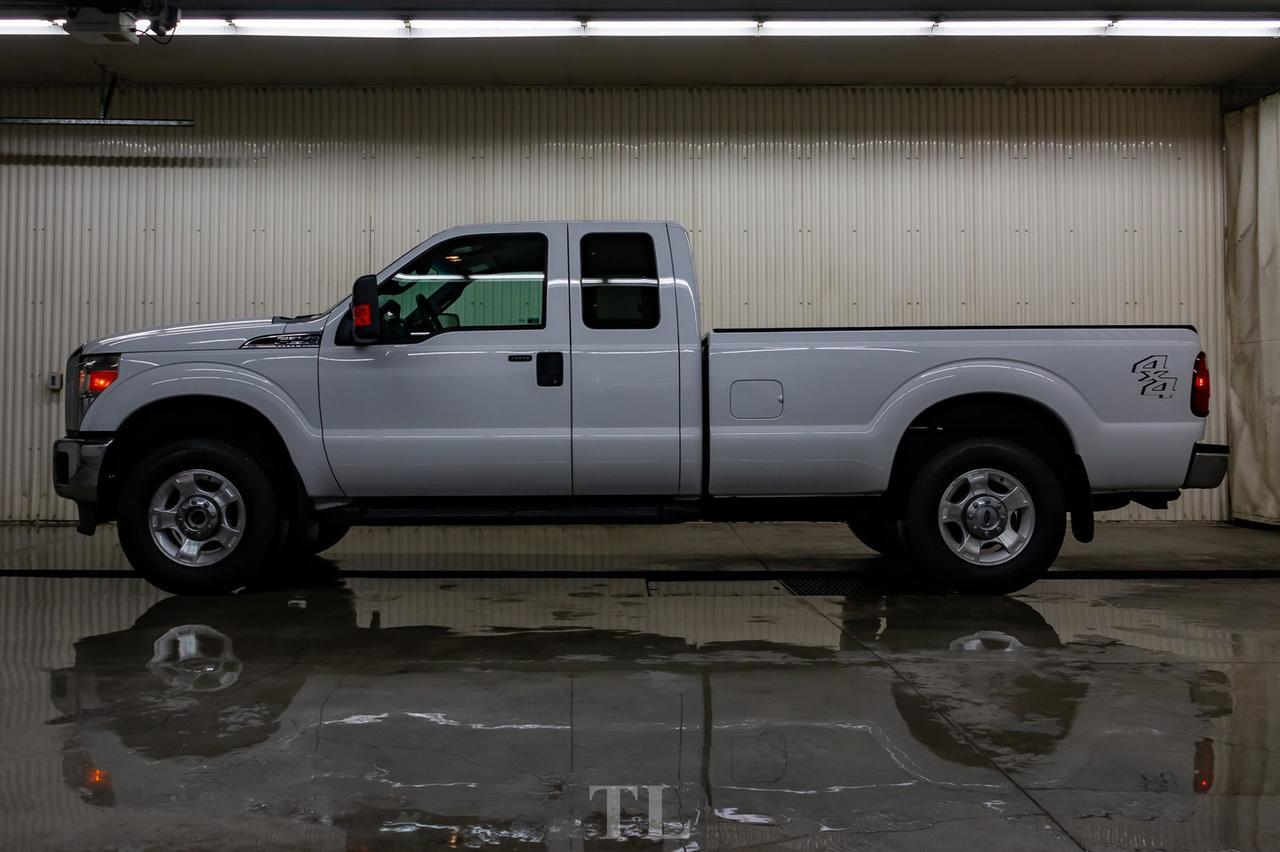 2014 Ford F-250 4x4 Super Cab XLT Western Edition Longbox Red Deer AB