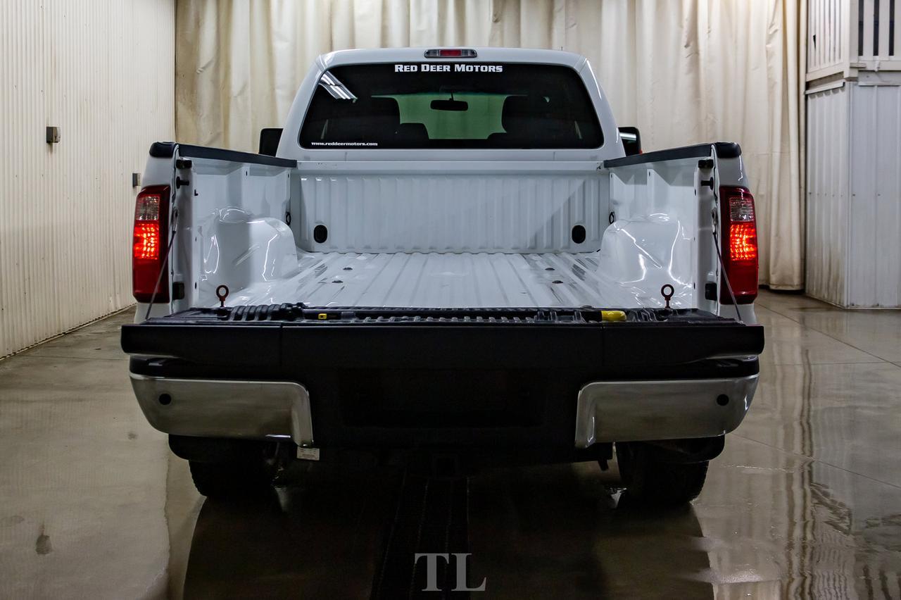 2014 Ford F-250 4x4 Super Cab XLT Western Edition Longbox Red Deer AB