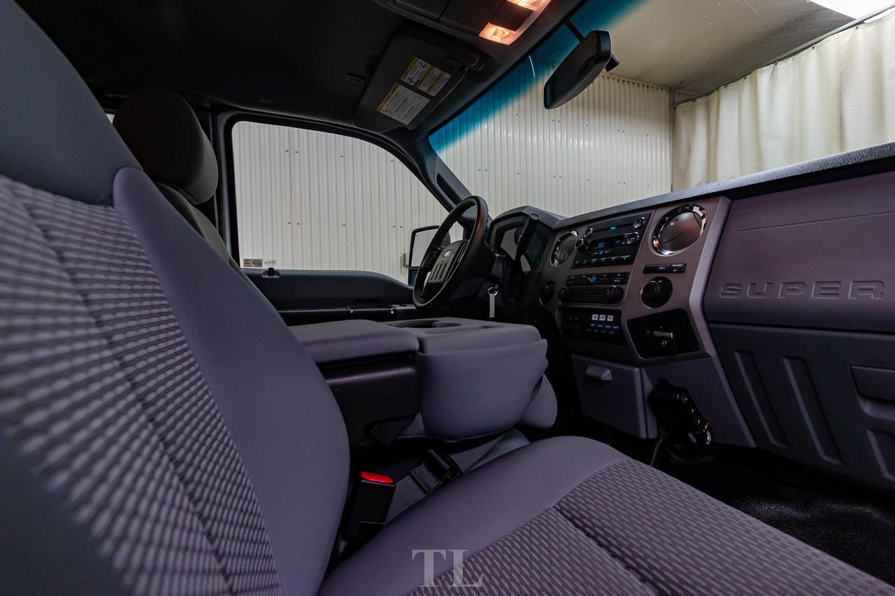 2014 Ford F-250 4x4 Super Cab XLT Western Edition Longbox Red Deer AB