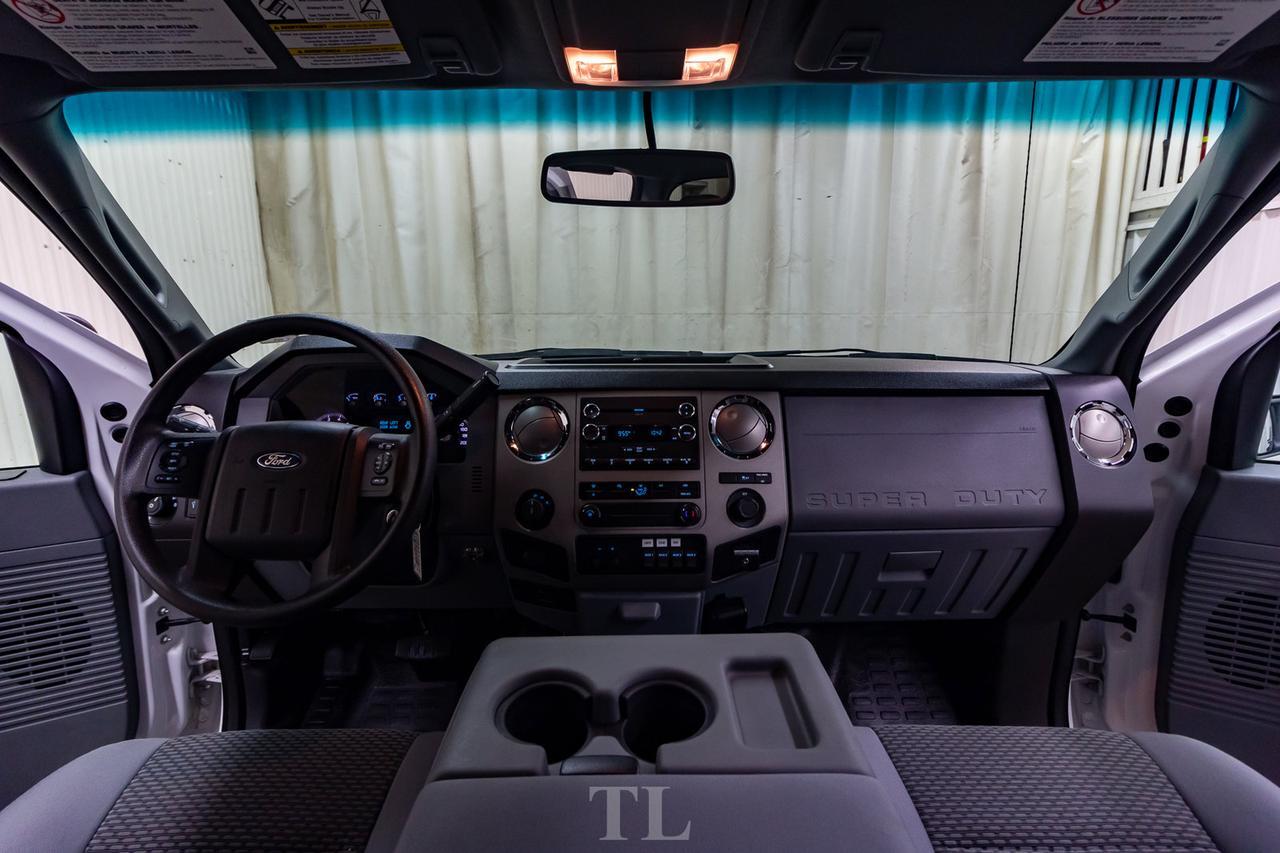 2014 Ford F-250 4x4 Super Cab XLT Western Edition Longbox Red Deer AB