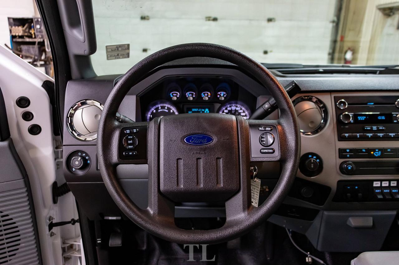 2014 Ford F-250 4x4 Super Cab XLT Western Edition Longbox Red Deer AB