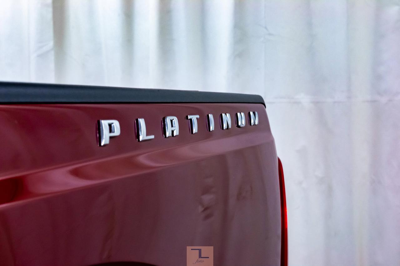 2014 Ford F-350 4x4 Crew Cab Platinum Diesel Leather Roof Nav Red Deer AB