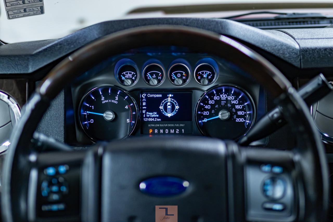 2014 Ford F-350 4x4 Crew Cab Platinum Diesel Leather Roof Nav Red Deer AB