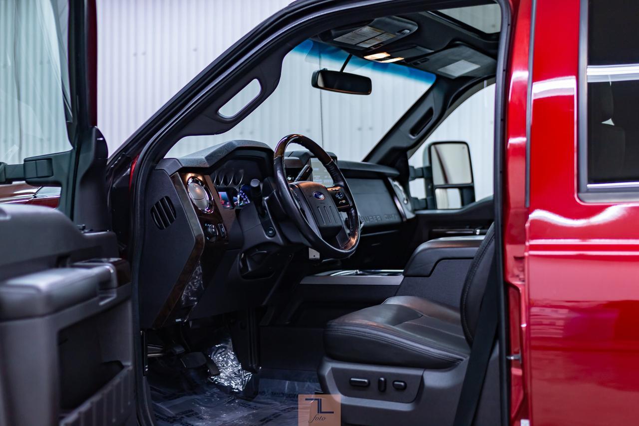 2014 Ford F-350 4x4 Crew Cab Platinum Diesel Leather Roof Nav Red Deer AB
