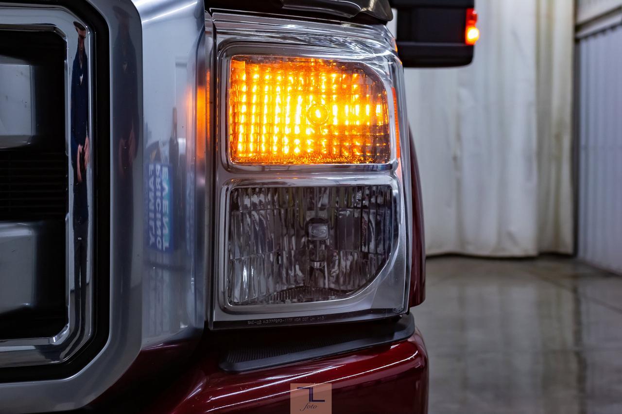 2014 Ford F-350 4x4 Crew Cab Platinum Diesel Leather Roof Nav Red Deer AB