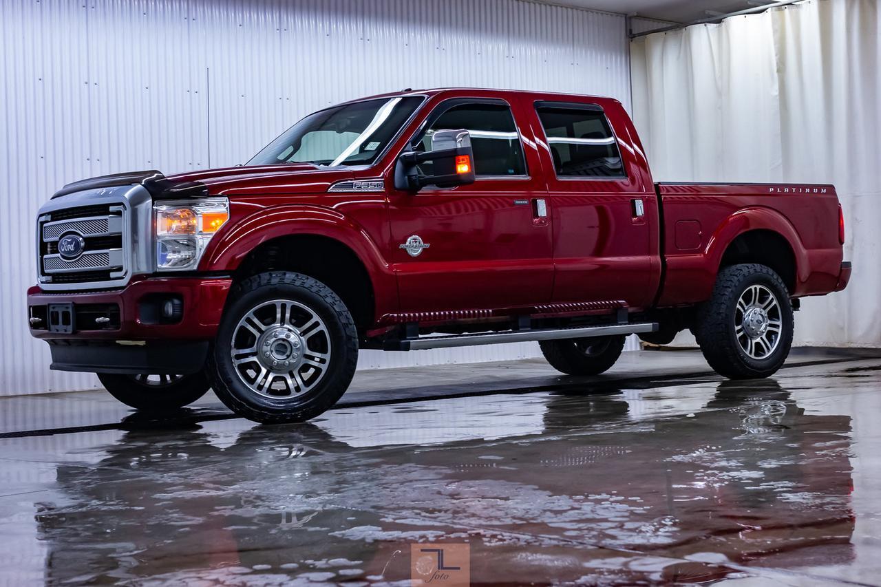 2014 Ford F-350 4x4 Crew Cab Platinum Diesel Leather Roof Nav Red Deer AB