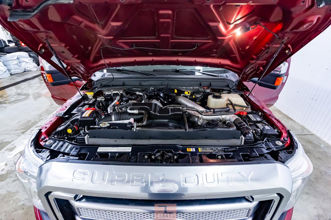 2014 Ford F-350 4x4 Crew Cab Platinum Diesel Leather Roof Nav Red Deer AB