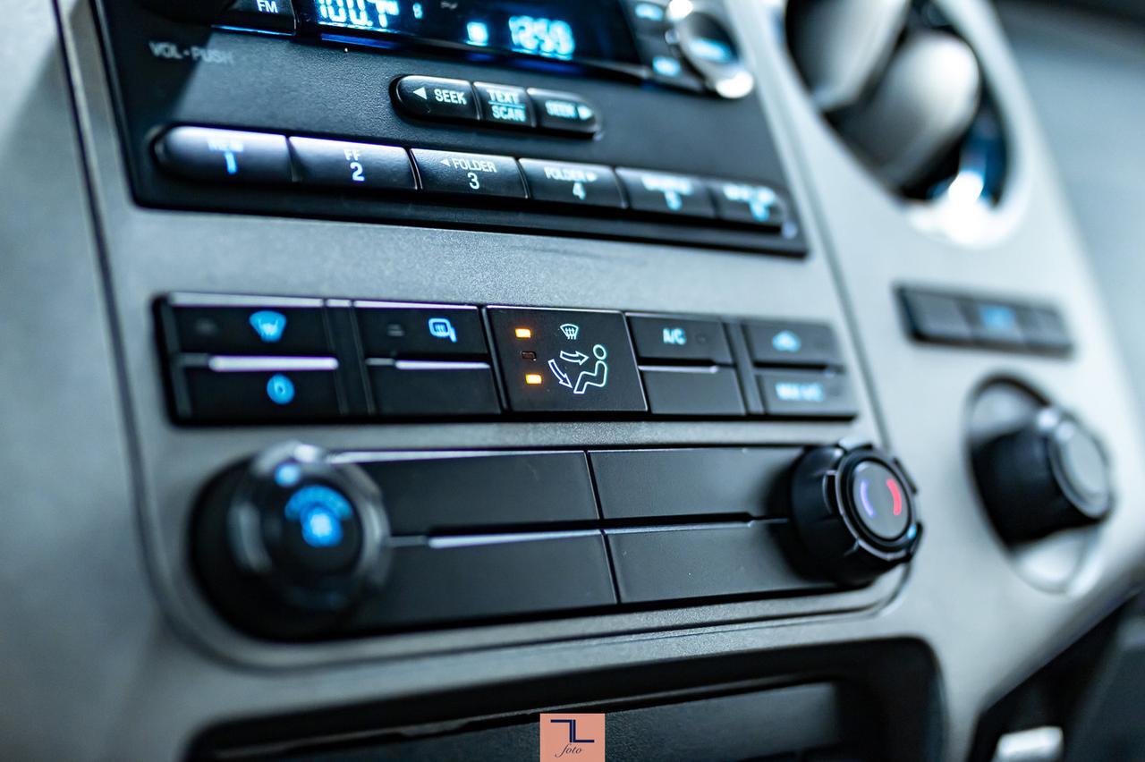 2014 Ford F-350 4x4 Crew Cab XLT Deck Red Deer AB