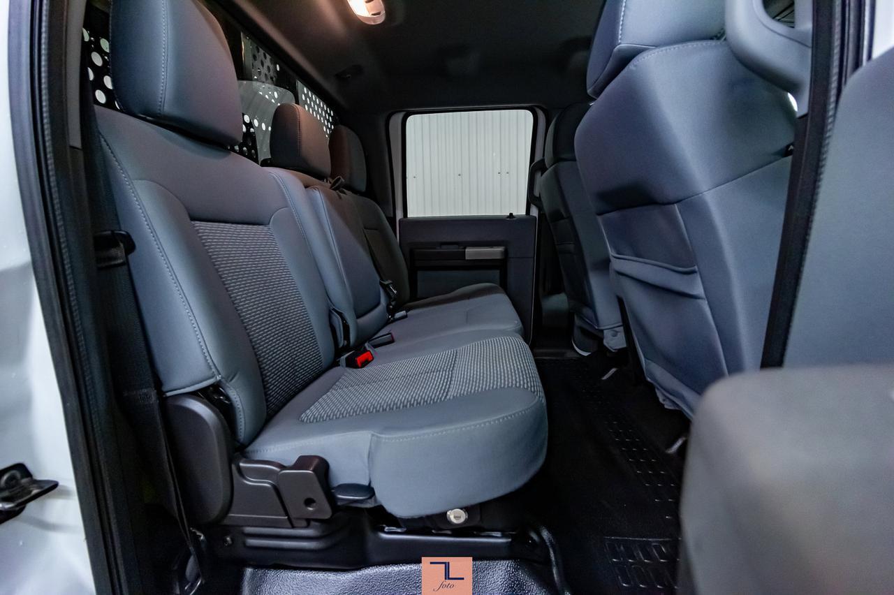 2014 Ford F-350 4x4 Crew Cab XLT Deck Red Deer AB