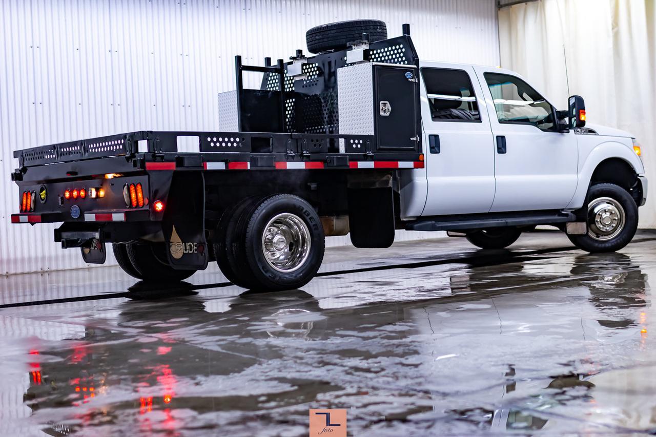 2014 Ford F-350 4x4 Crew Cab XLT Deck Red Deer AB