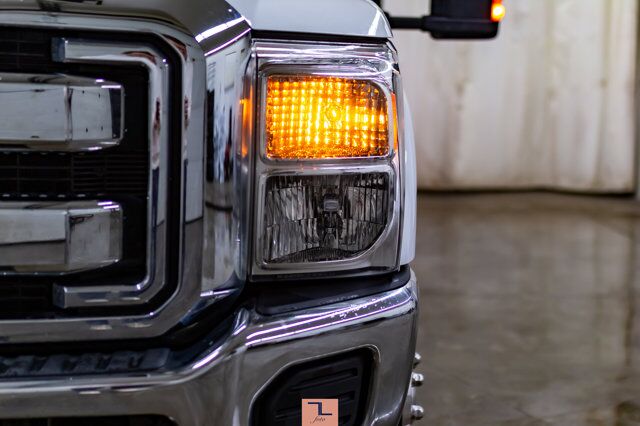 2014 Ford F-350 4x4 Crew Cab XLT Deck Red Deer AB