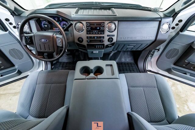 2014 Ford F-350 4x4 Crew Cab XLT Deck Red Deer AB