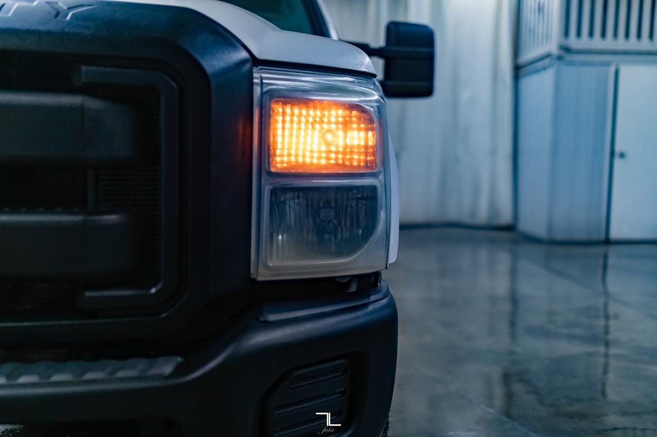 2014 Ford F-350 4x4 Reg Cab XL Longbox Red Deer AB