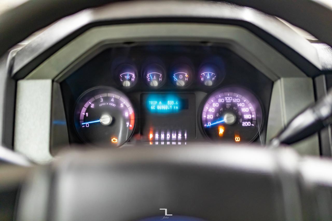 2014 Ford F-350 4x4 Reg Cab XL Longbox Red Deer AB