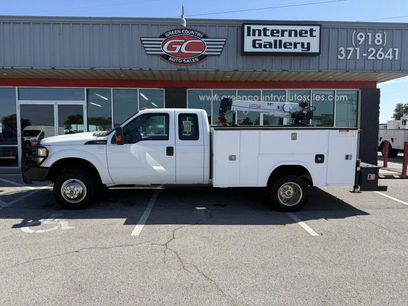 2014 Ford F-350 DRW 4x4 Utility w/ Crane