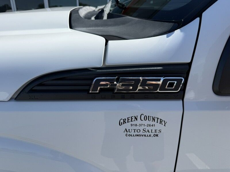 2014 Ford F-350 DRW 4x4 Utility w/ Crane XL Collinsville OK