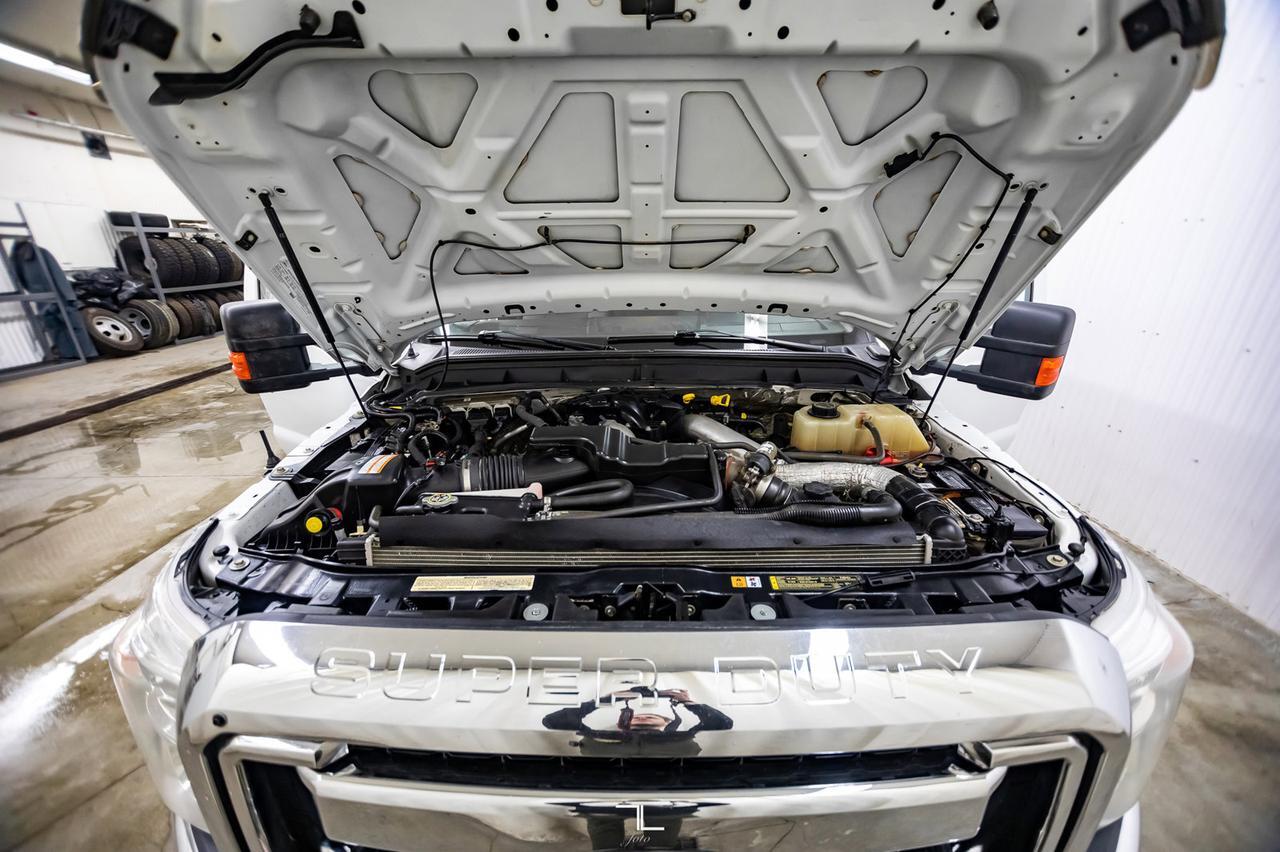 2014 Ford F-450 4x4 Crew Cab XLT Dually Deck Diesel Red Deer AB