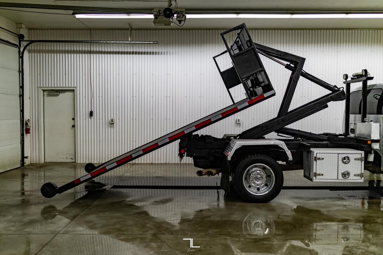 2014 Ford F-550 4x4 Crew Cab XLT Tilt Deck Diesel Red Deer AB