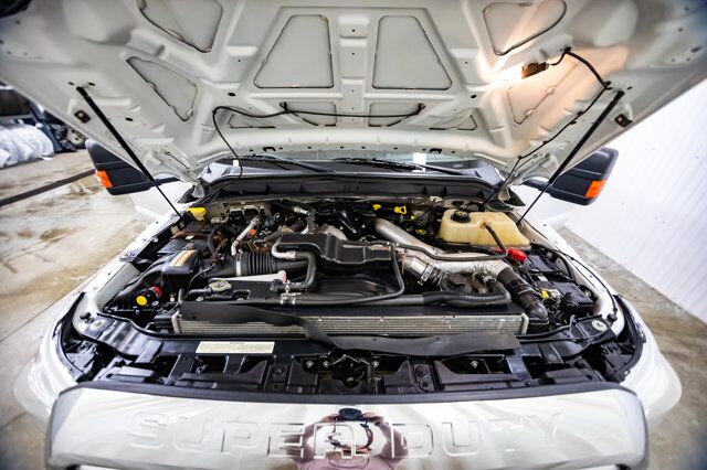 2014 Ford F-550 4x4 Crew Cab XLT Tilt Deck Diesel Red Deer AB