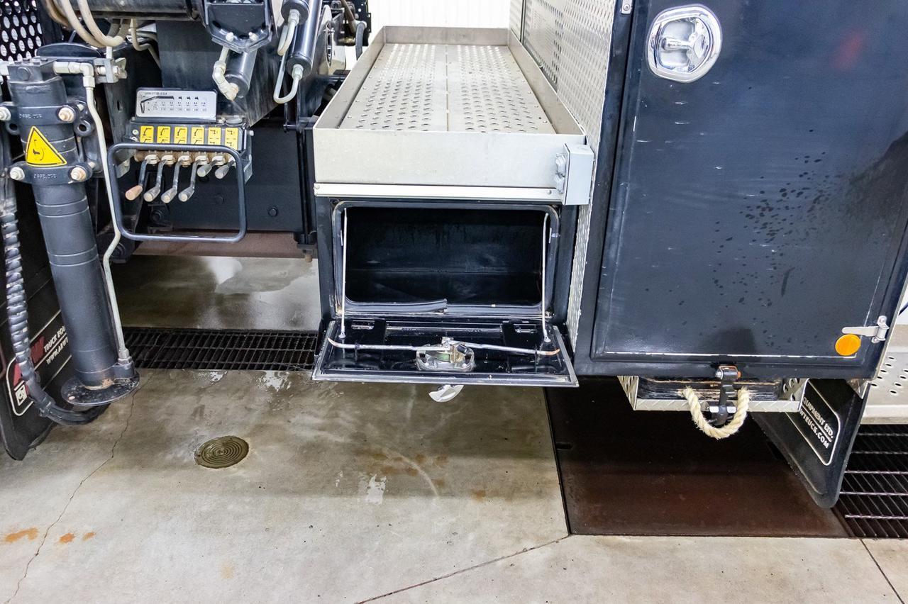 2014 Ford F-550 4x4 Reg Cab XLT Picker Red Deer AB